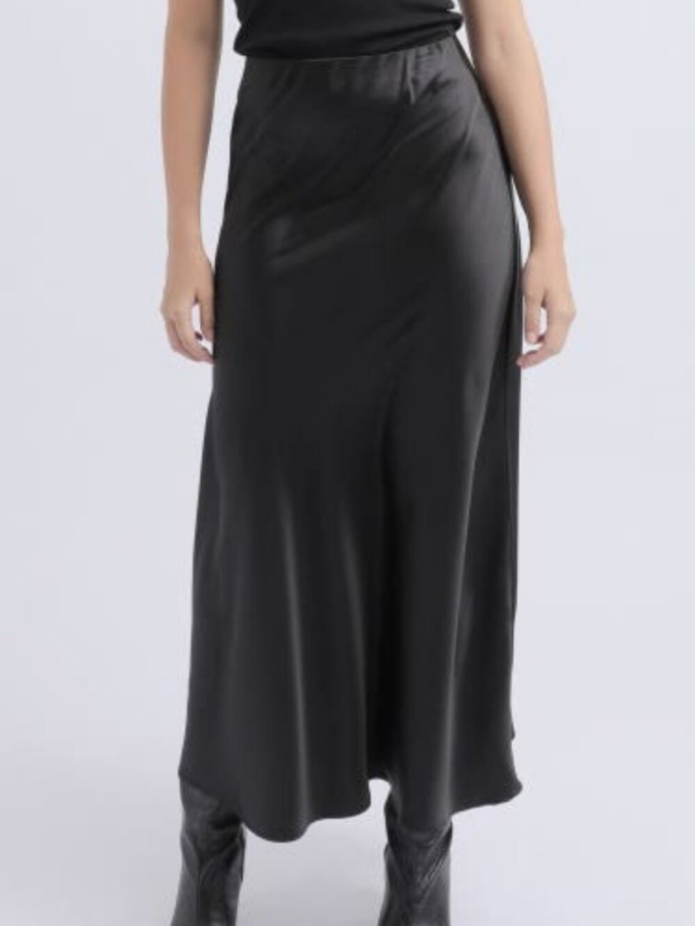 Fine Line New York satin midi skirt black women's size L